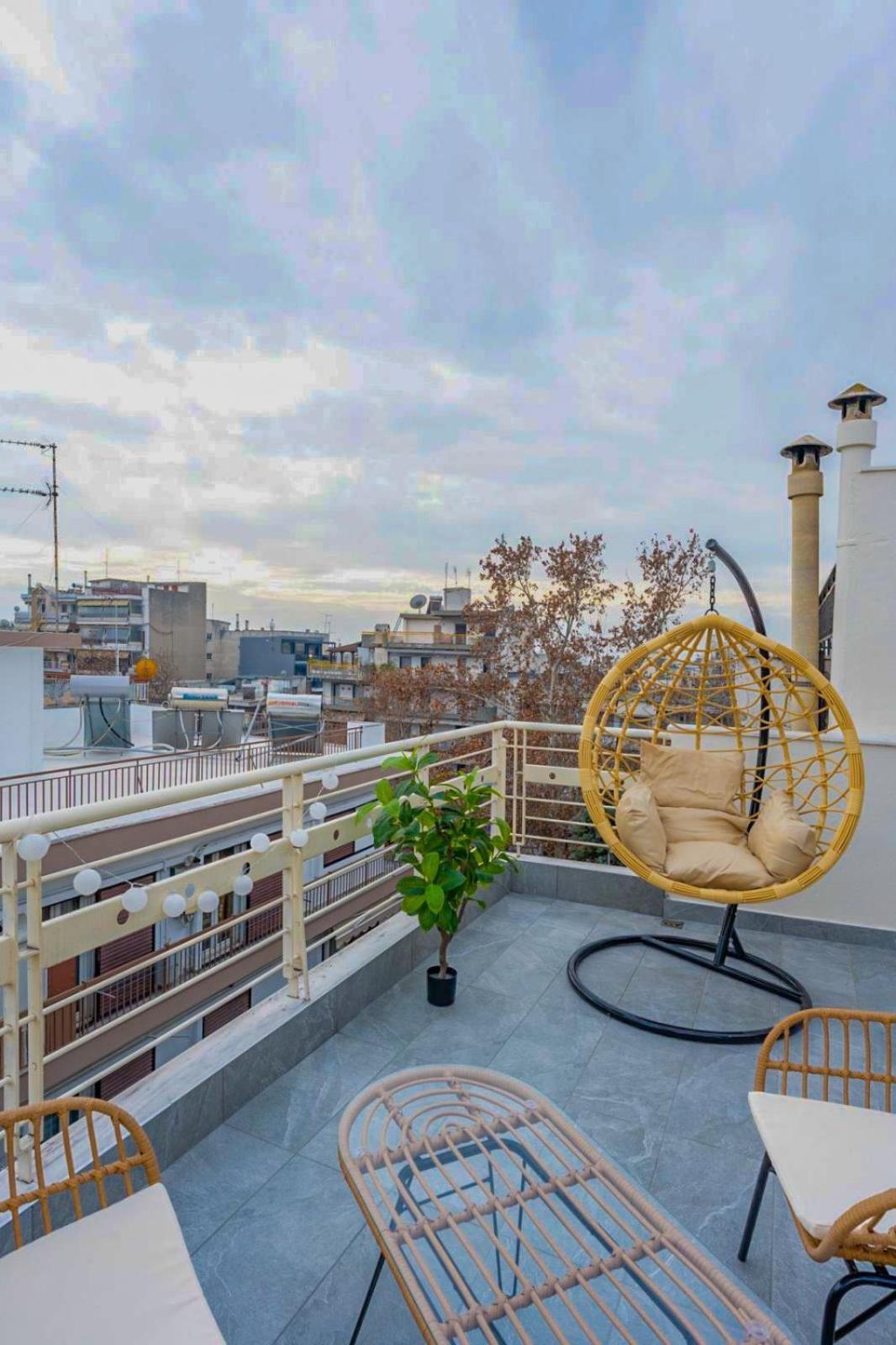 Pomegranate Luxury Penthouse Maisonette With Beautiful Terrace & Free Parking By Binobi ! Thessaloníki Eksteriør bilde