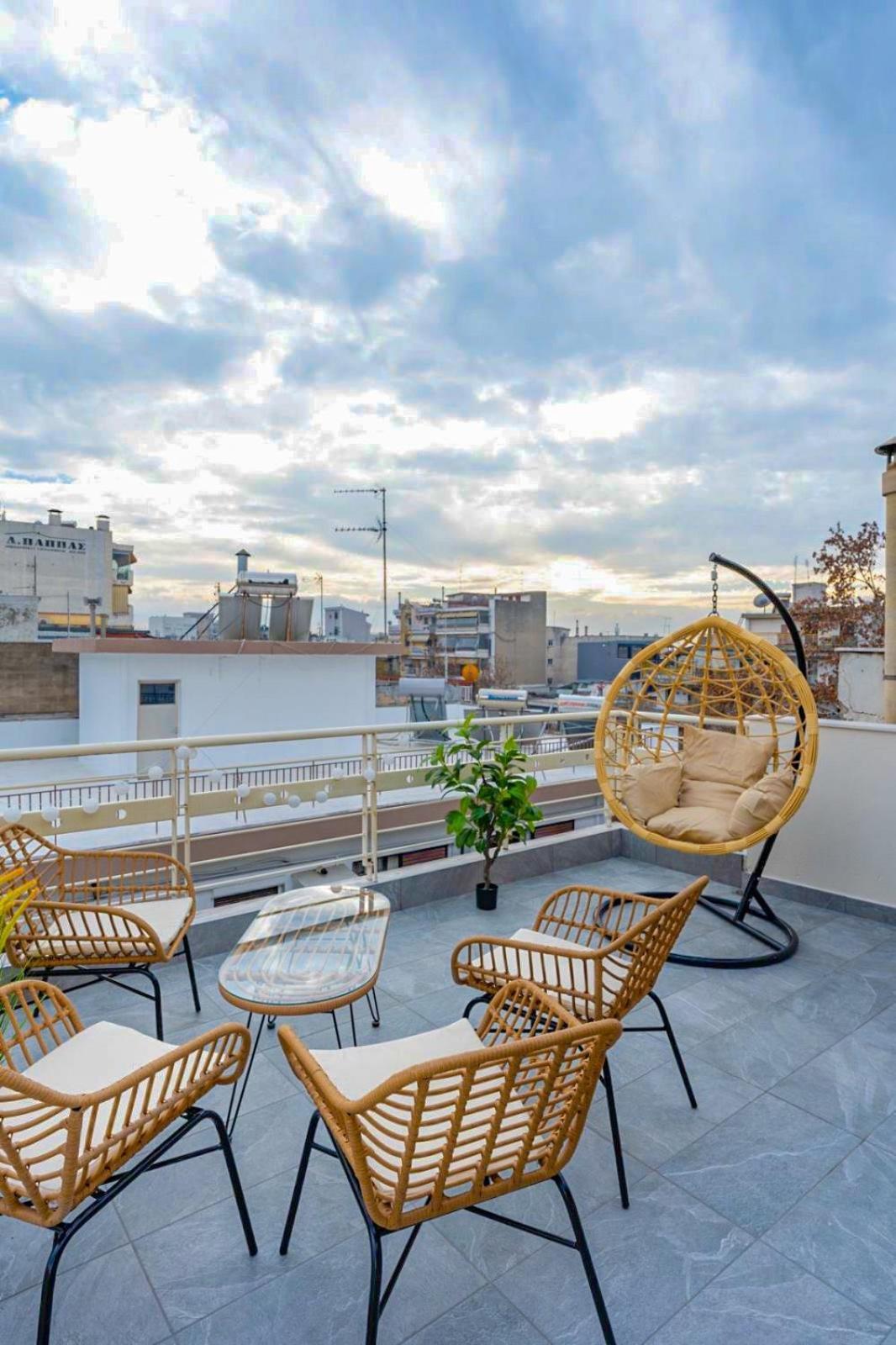 Pomegranate Luxury Penthouse Maisonette With Beautiful Terrace & Free Parking By Binobi ! Thessaloníki Eksteriør bilde
